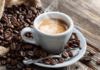 Cafea boabe vs cafea macinata: avantaje, dezavantaje si diferente