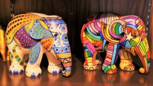 elefant cu trompa in jos semnificatie